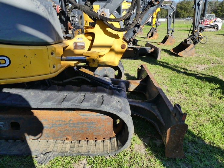 2011-deere-50d-image-10