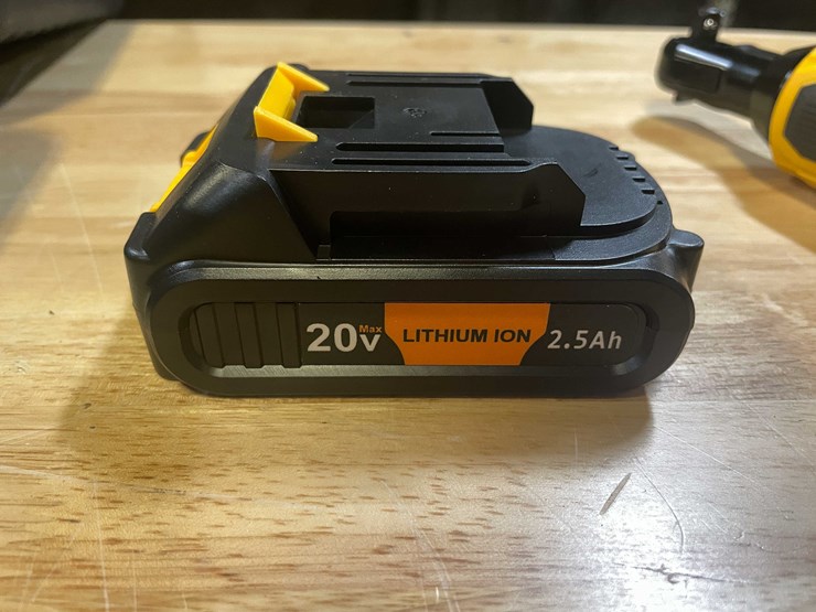 #2033-•-dewalt-style-cordless-ratchet-wrench-with-(2)-batteries,-charger-and-case-(pr12)-image-13