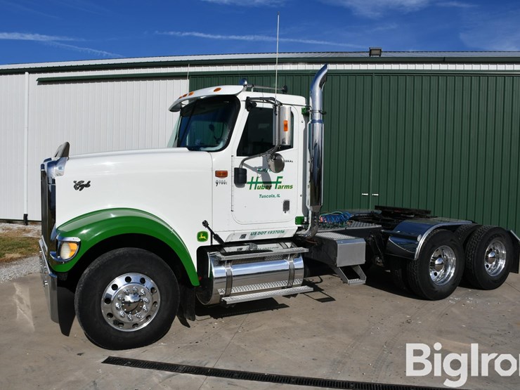 2007-international-9900i-image-1