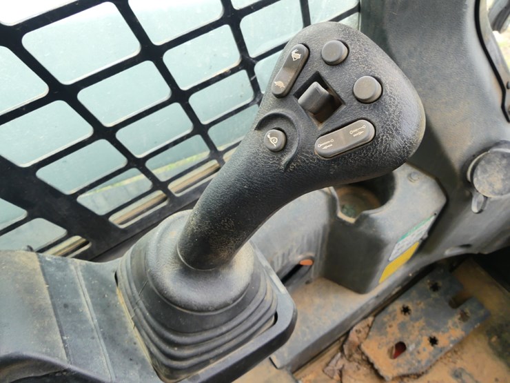 2021-bobcat-t66-image-14