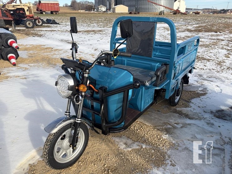 sdlanch-iret13-electric-tricycle-image-1