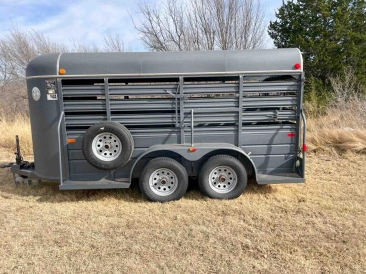 2012-ww-full-cover-stock-trailer-image-17