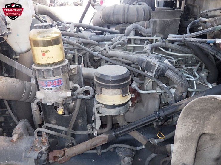 2020-hino-268a-image-16