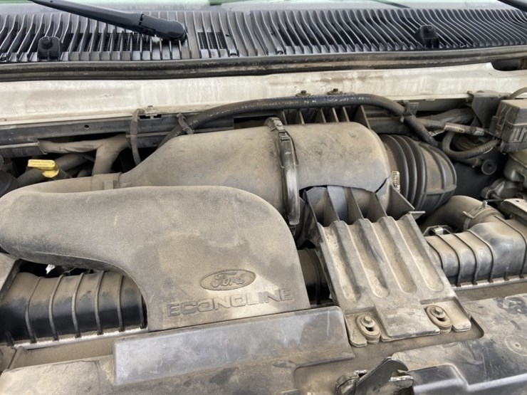 2004-ford-e350-sd-image-38