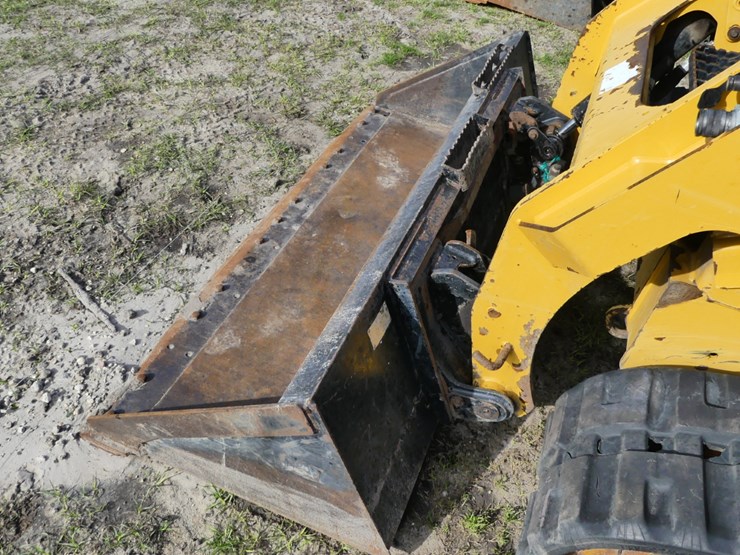 2019-caterpillar-259d-image-10