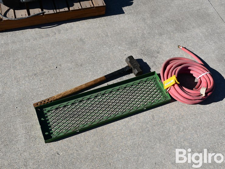 sledge-hammer,-hose,-&-bracket-image-1