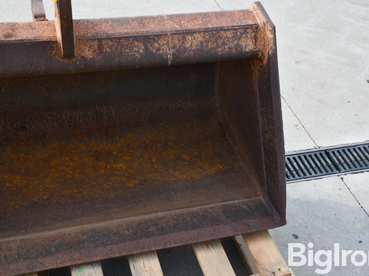 werk-brau-60"-bucket-image-9