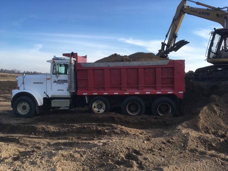 1986-international-f9370-image-1