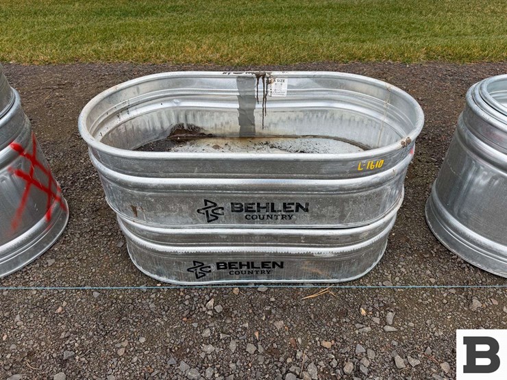 behlen-country-galvanized-round-end-stock-tanks---factory-defect/damaged-image-1