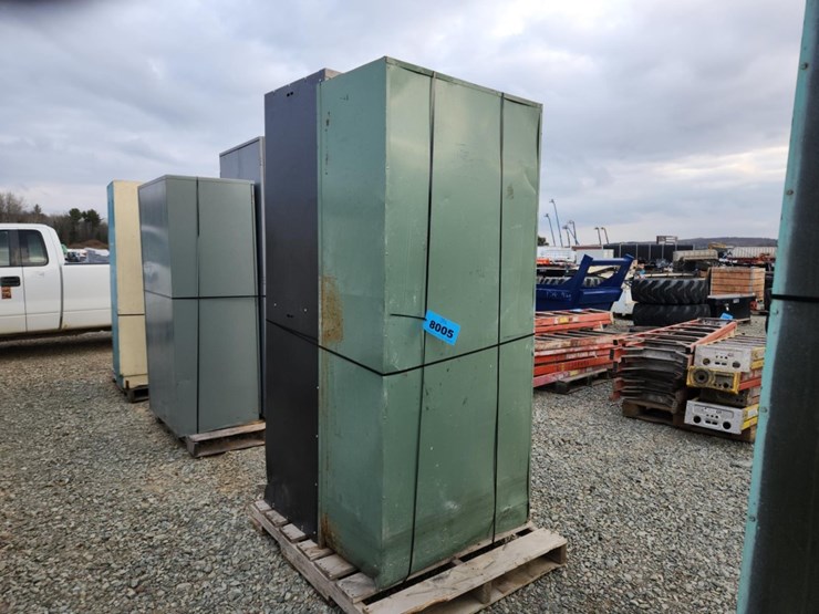 #6041-•-(2)-cabinets-image-4