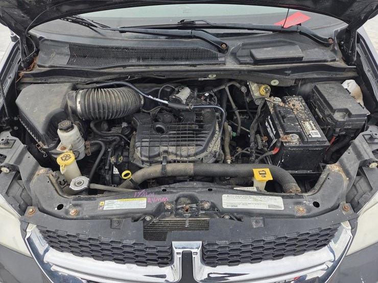 2012-dodge-grand-caravan-image-27