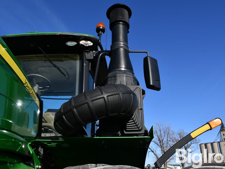 2020-john-deere-9520r-image-17