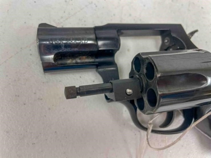 taurus-revolver-image-10