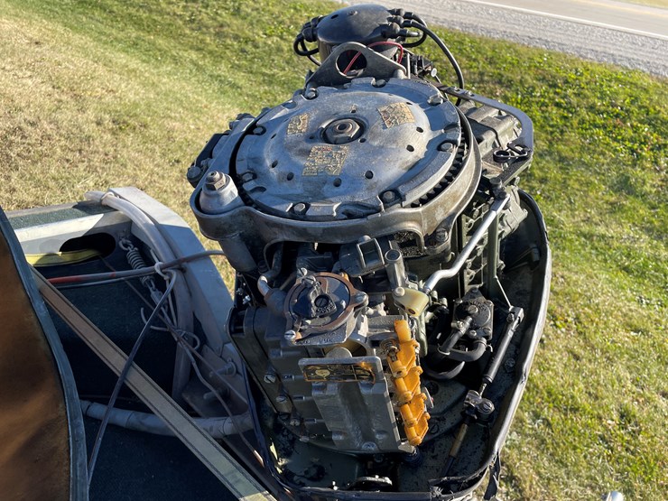 #1300-•-1953-crestliner-v4tl-aluminum-fishing-boat-with-trailer-(has-wi-title)-image-20