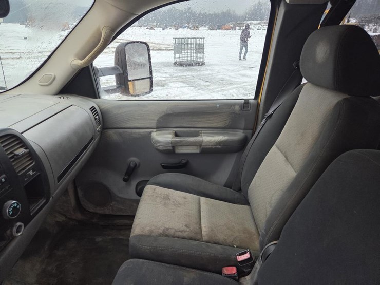 2008-chevrolet-2500-image-40