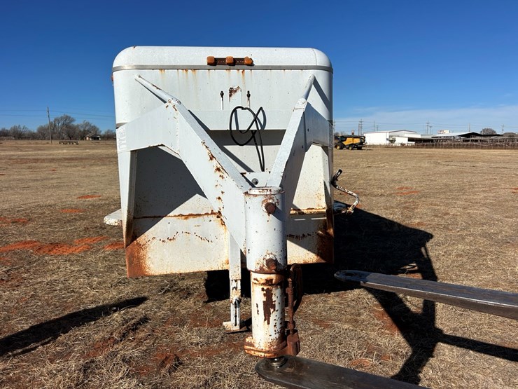#83-•-1993-gooseneck-livestock-trailer-image-16