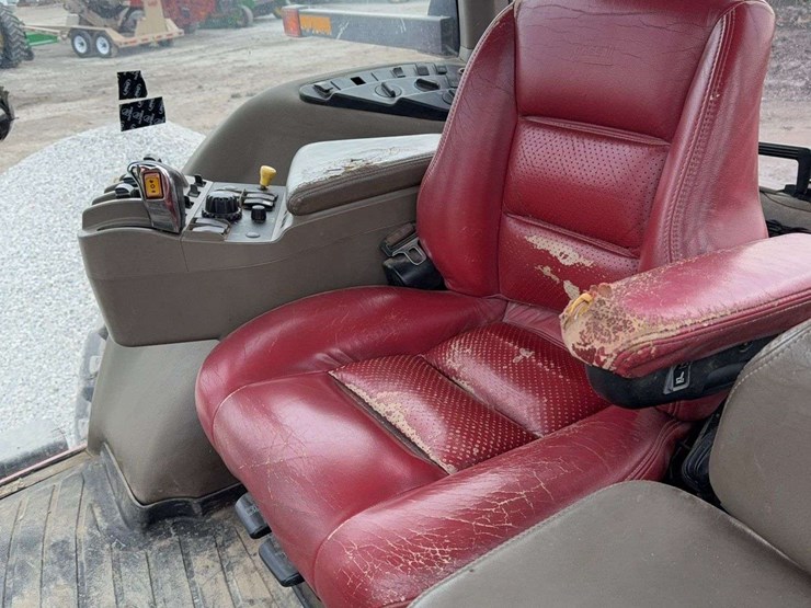 2007-mx-275-case-magnum,-7970hrs,-all-work-been-done-by-case-mechanics,-new-tie-rods-on-front-end,-big-1000pto,-4-remotes,-front-wheel-assist-image-18