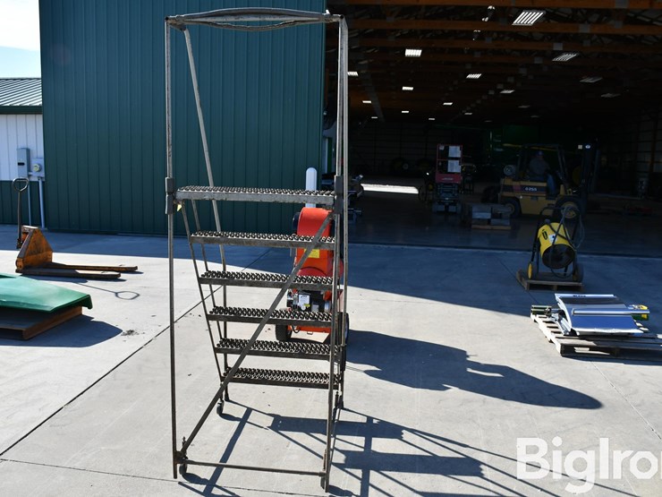 metal-rolling-stand-image-6