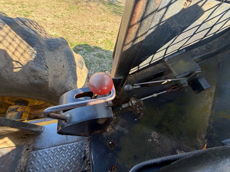 john-deere-640d-image-22