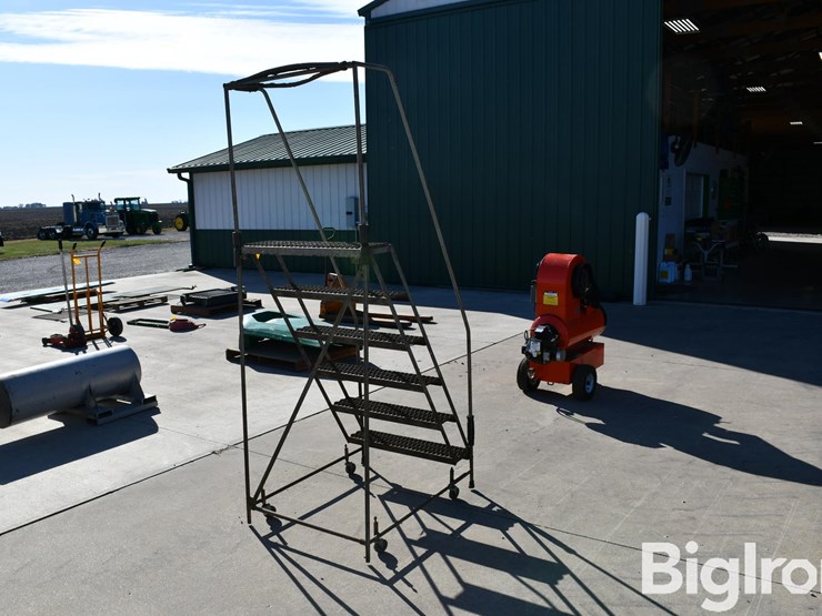 metal-rolling-stand-image-5