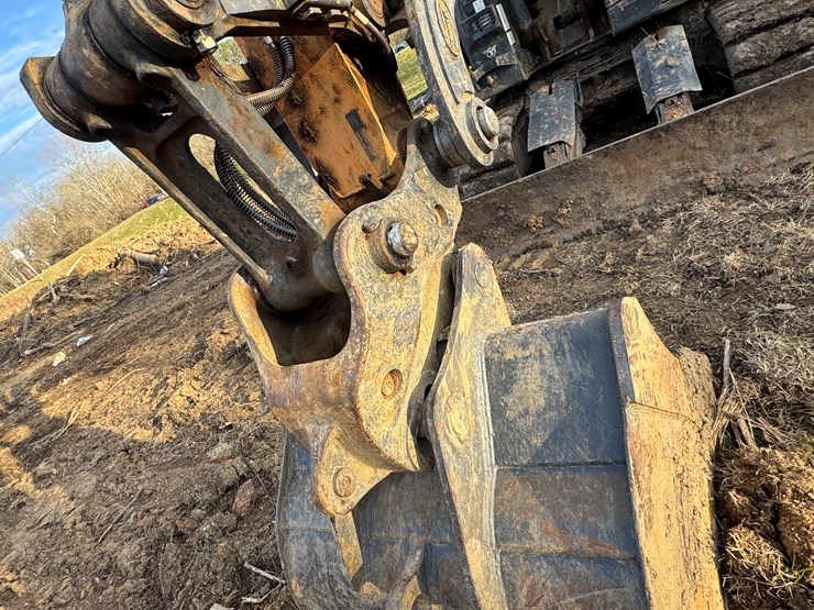 #2943-•-case-cx145sr-excavator-image-24