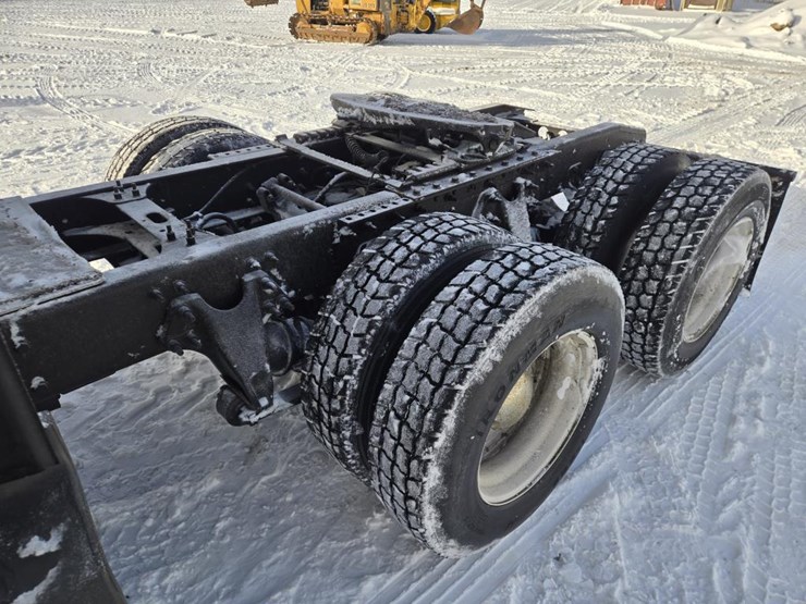 2019-international-lt-image-29