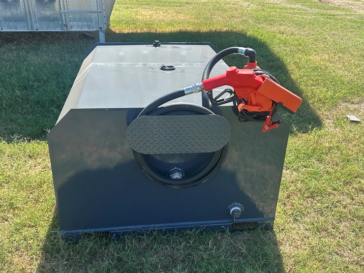 #72-•-2026-x-star-fuel-tank-image-2