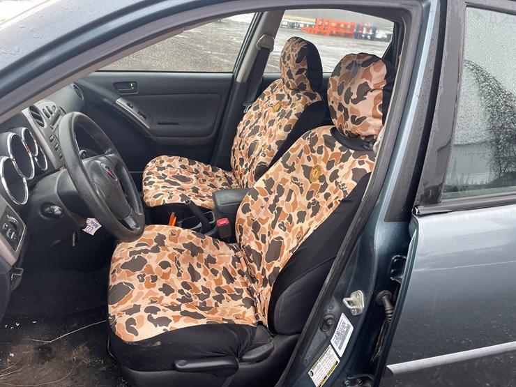 #1026-•-2006-pontiac-vibe-hatchback-(has-wi-title)-image-23