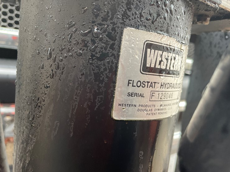 #1307-•-western-ultramount-plow-mount-and-wiring-image-9