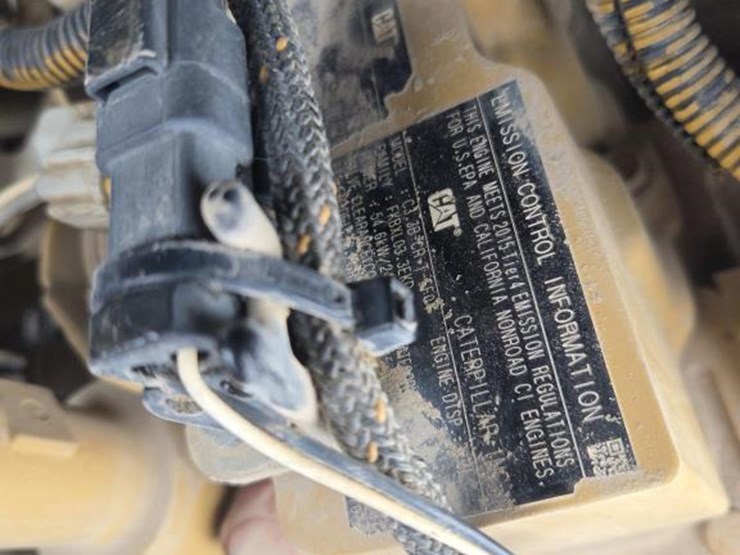 caterpillar-236d-image-32