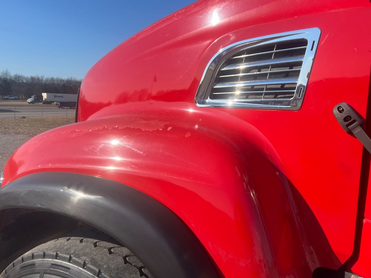 2004-mack-granite-cv713-image-7