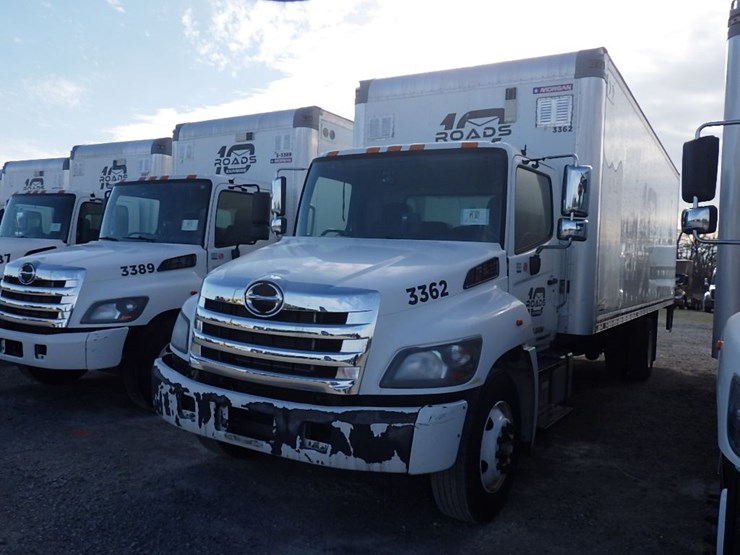 2020-hino-268a-image-1