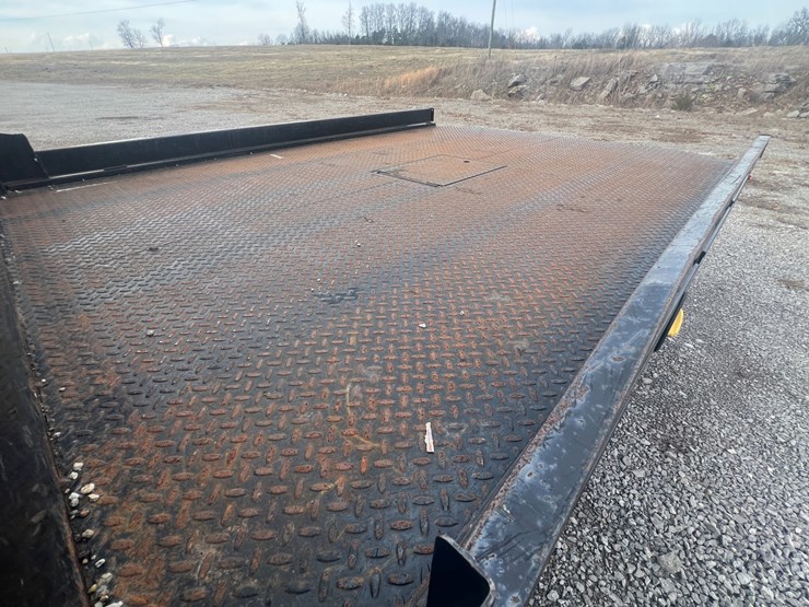 2015-ford-f350-xl-image-15