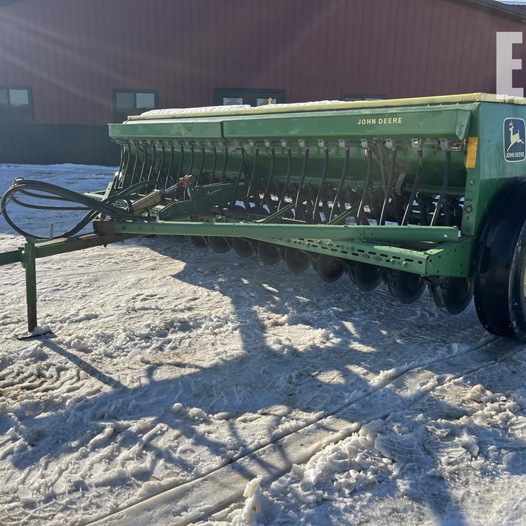 1989 JOHN DEERE 8300