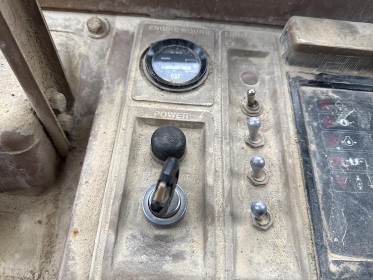 1988-caterpillar-950e-image-59