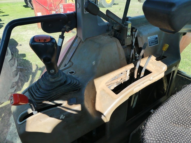 2013-kubota-m108s-image-14