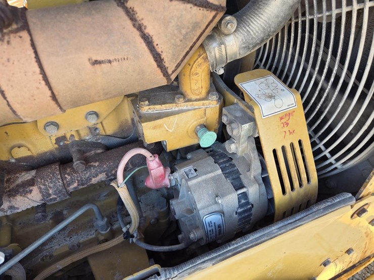 2007-caterpillar-d5n-lgp-image-27