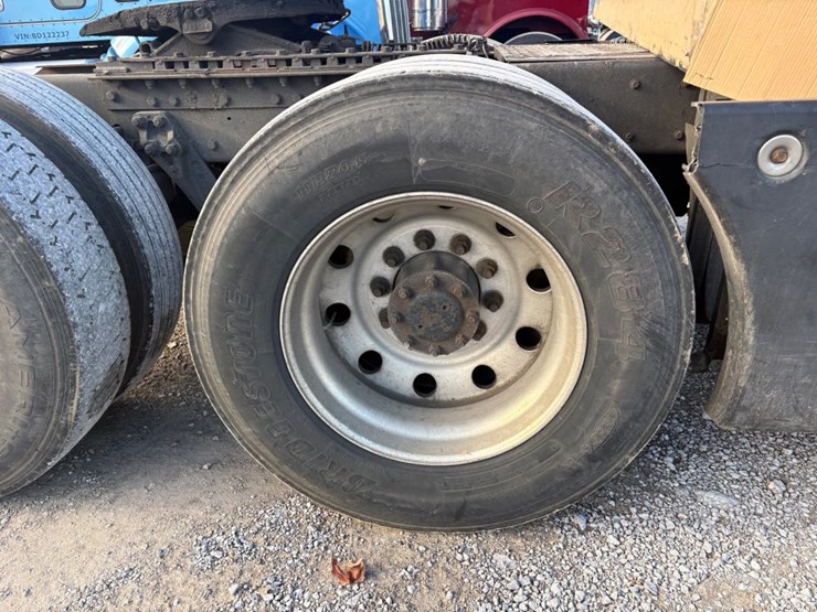 1999-kenworth-t600b-image-8