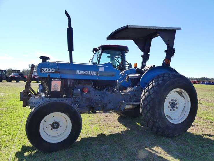 new-holland-3930-image-2