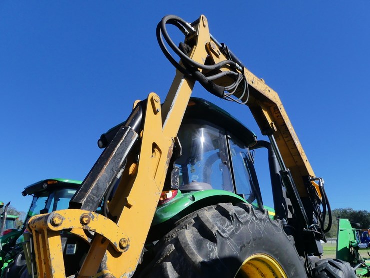 2015-john-deere-6105e-image-8