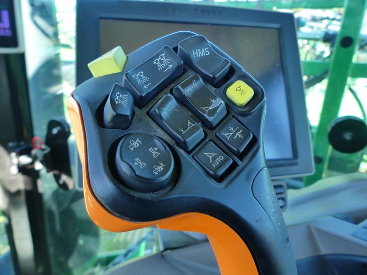 2022-john-deere-r4023-image-23