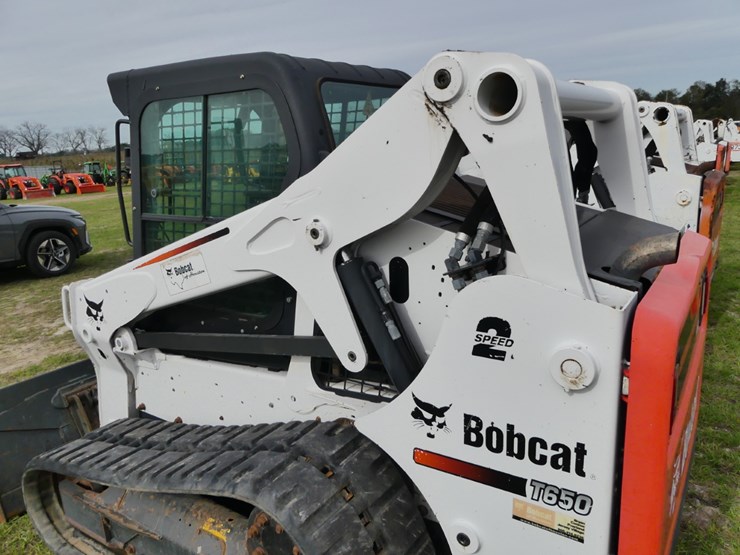 2016-bobcat-t650-image-8