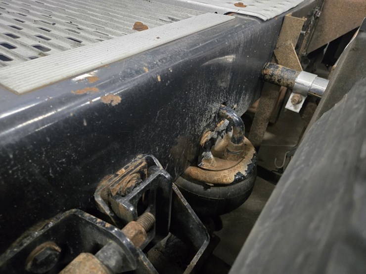 2017-kenworth-t680-image-33