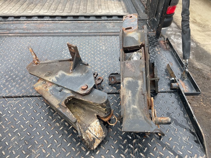 #1307-•-western-ultramount-plow-mount-and-wiring-image-19