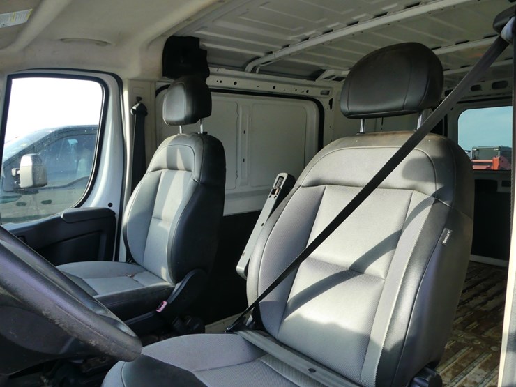 2016-dodge-1500-image-8