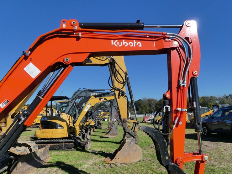 2025-kubota-kx040-5-image-7
