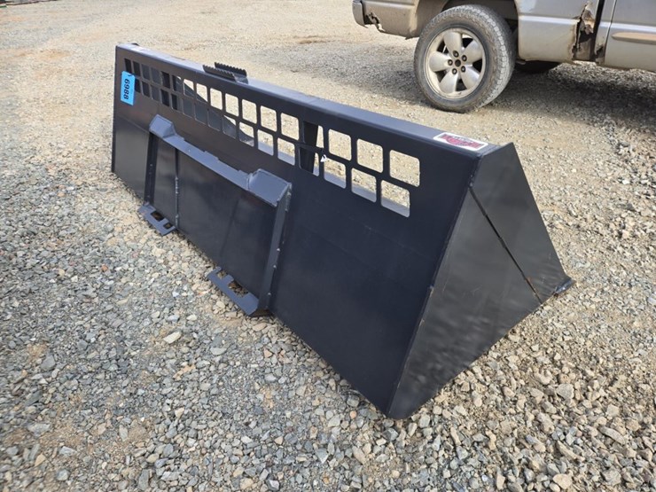 #6001-•-unused-96"-stout-skid-steer-snow-bucket-image-3