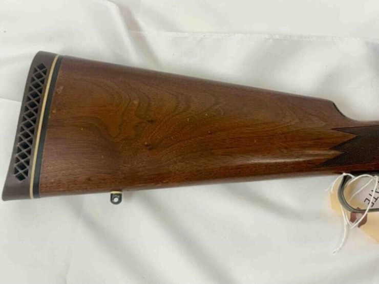 browning---lever-action-rifle-image-6