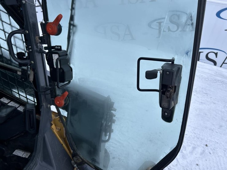 2019-deere-331g-image-45