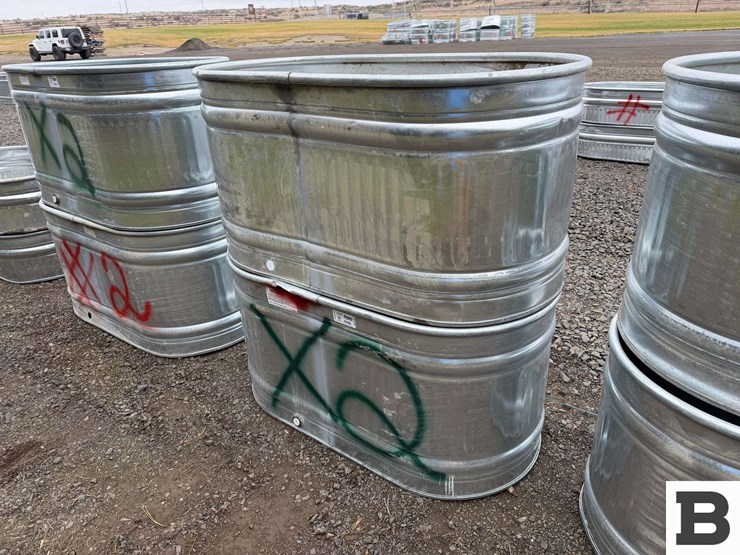 behlen-country-galvanized-round-end-stock-tanks---factory-defect/damaged-image-3